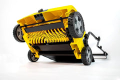 Garland Roll&Comb 502E-V19 - Peinadora/Barredora césped artificial eléctrica enchufable - 1.600 W de potencia, 15'6 kg de peso, ancho de trabajo 40 cm